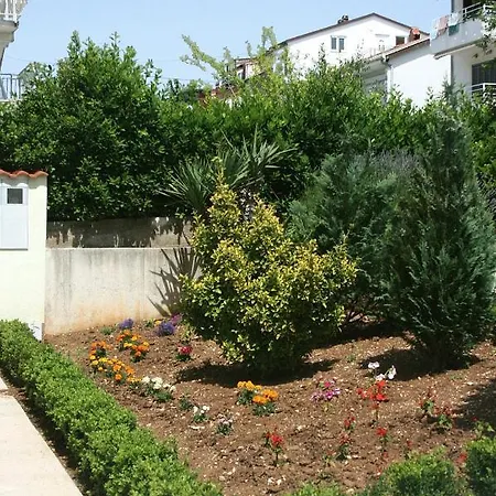 Apartament With A Parking Space - 9651 Crikvenica