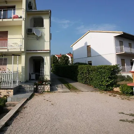 Apartmán With A Parking Space - 9651