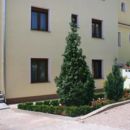 With A Parking Space - 9651 Apartmán Crikvenica