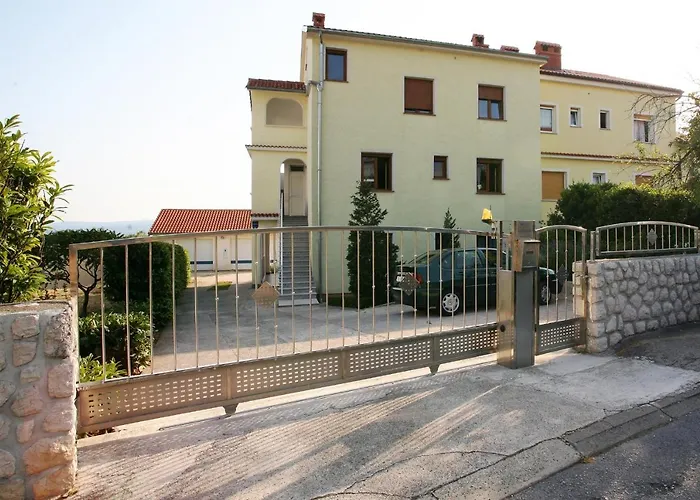 Appartamento With A Parking Space - 9651 Crikvenica